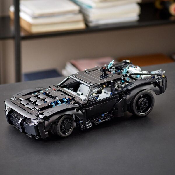 LEGO Technic 42127 The Batman - Batmobile - Afbeelding 4