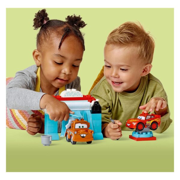 LEGO DUPLO 10996 Disney Bliksem McQueen & Takel Wasstraatpre - Afbeelding 7