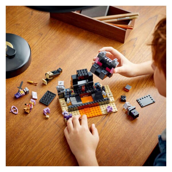LEGO Minecraft 21242 De Eindarena - Afbeelding 7